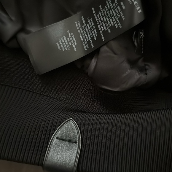 Coach lether sleeves varsity jacket in great condition - Picture 11 of 11